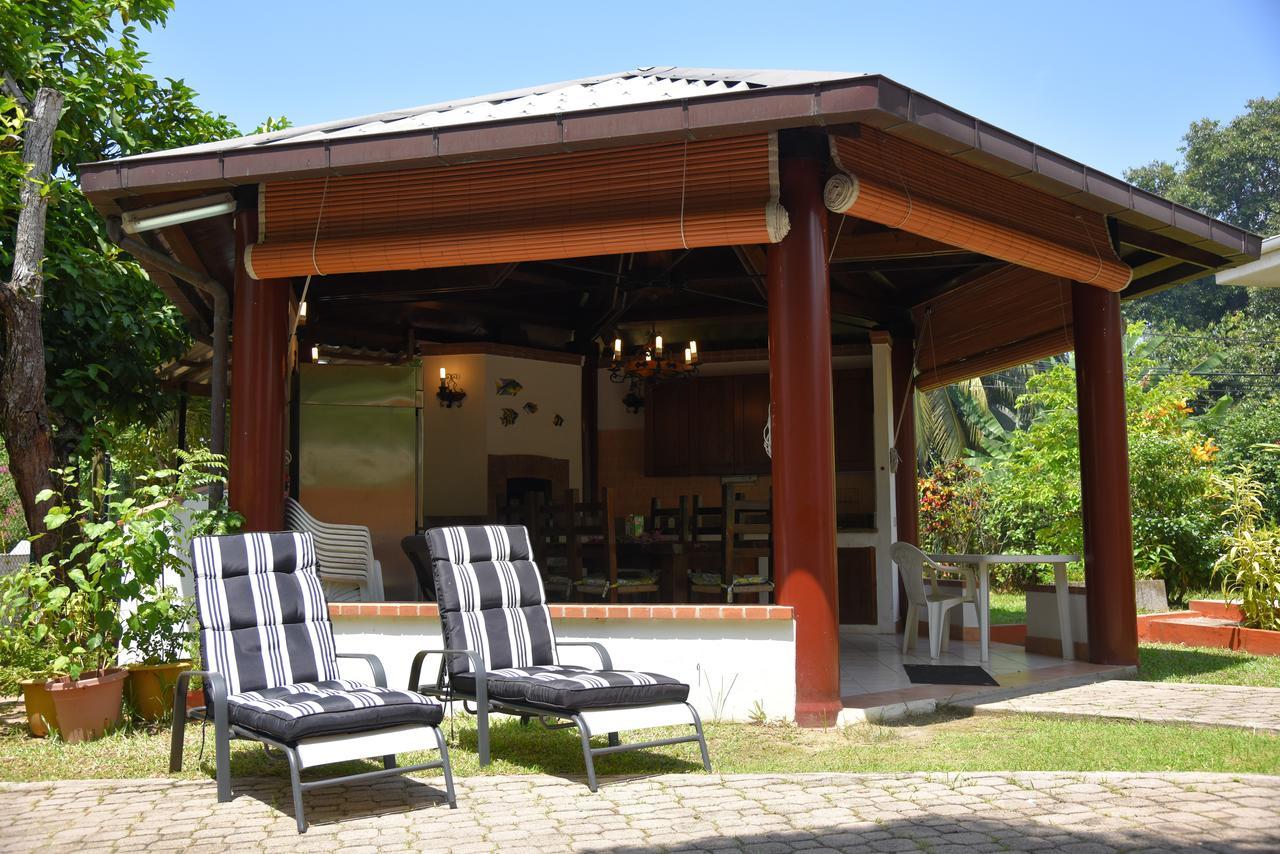 Jessies Guest House Seychelles Beau Vallon  Eksteriør bilde