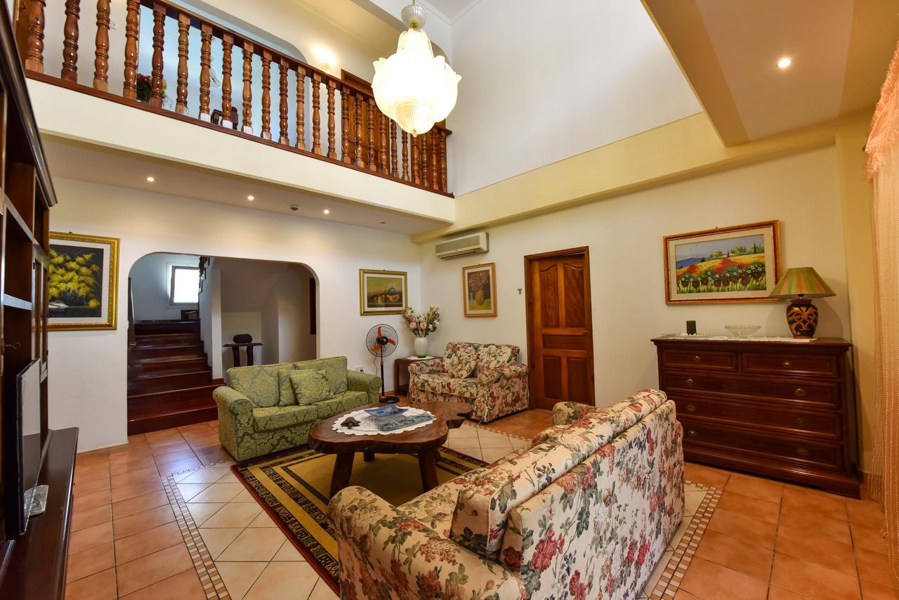 Jessies Guest House Seychelles Beau Vallon  Eksteriør bilde